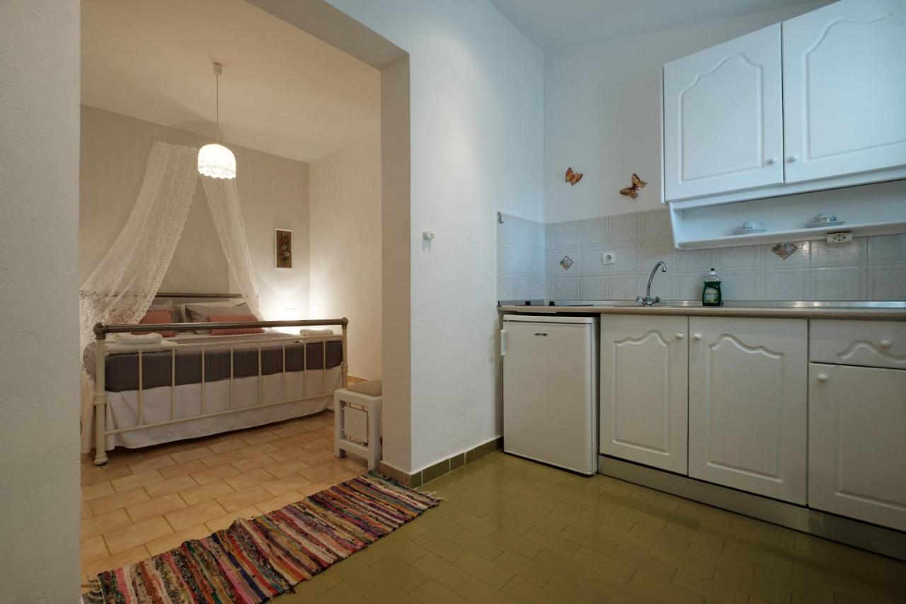 Eftyxia Apartments Палеокастрица Экстерьер фото